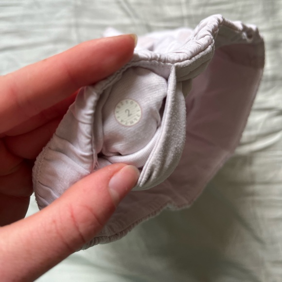 lululemon shorts size two 2 - Picture 6 of 6